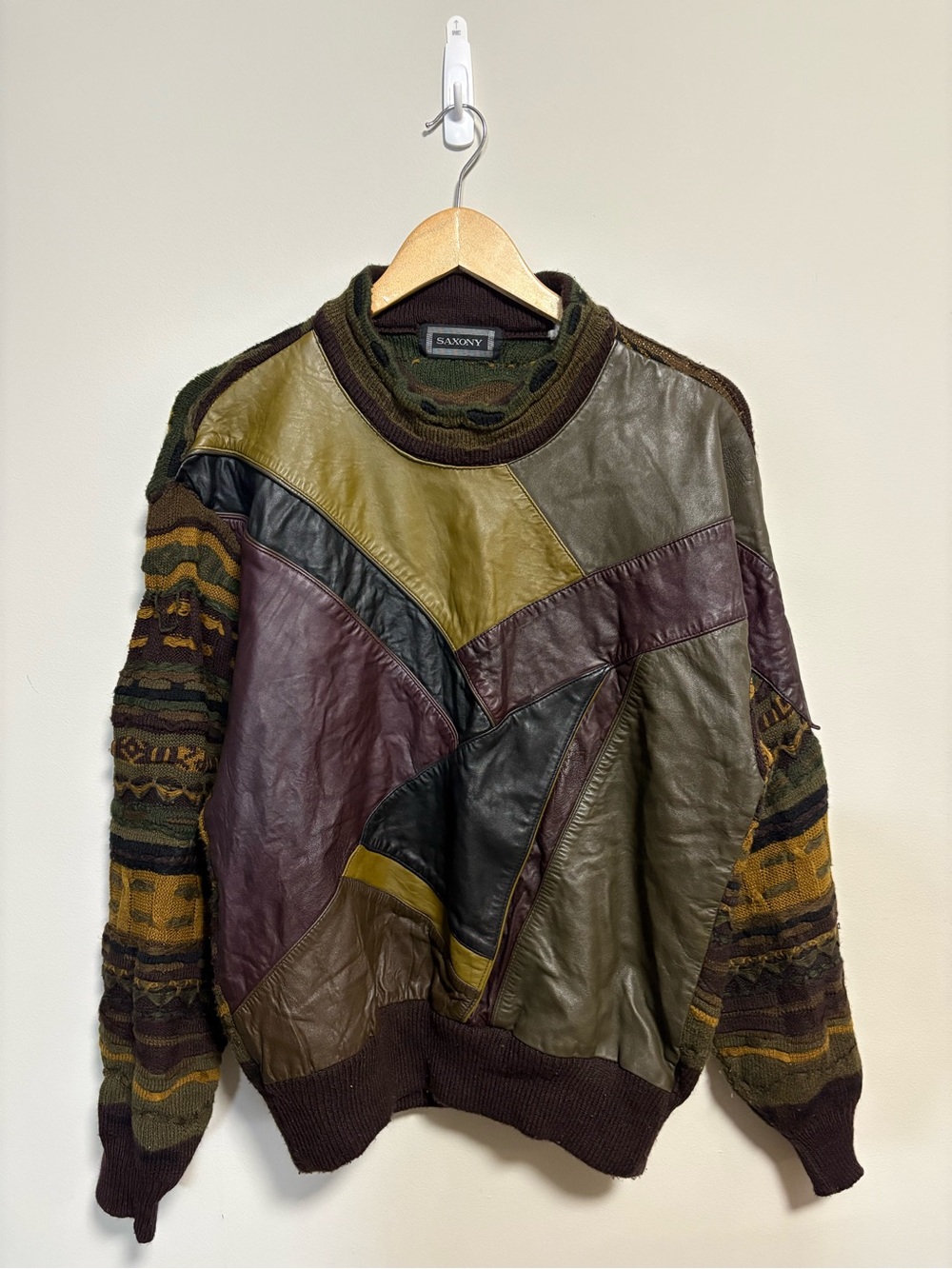 Saxony Leather Coogi Style Vintage Sweater Size Small